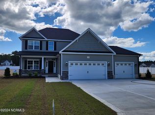 1048 Appaloosa Trl, Grimesland, NC 27837