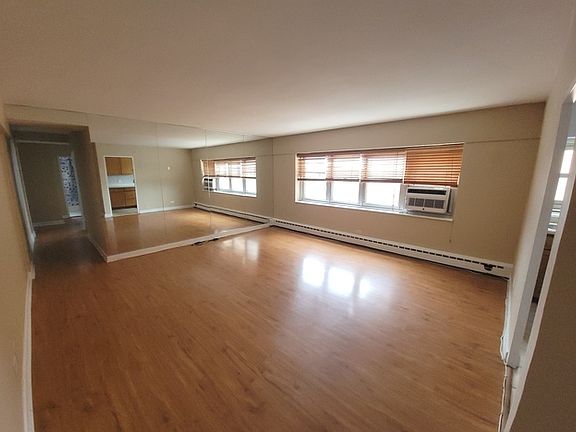 4th image of 4950 N Marine Dr APT 907