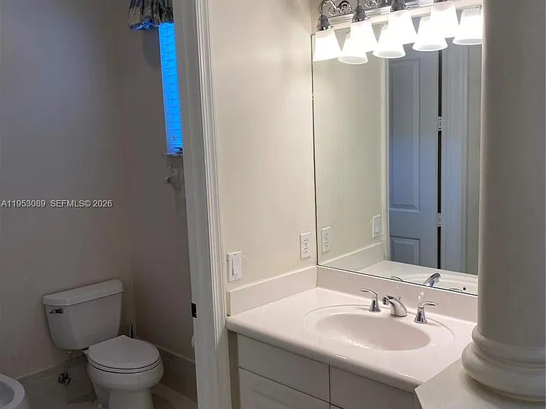 7564 SW 190th St — Photo 13