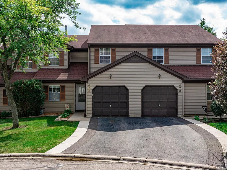 468 Minnesota Cir — Photo 1