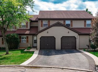 468 Minnesota Cir, Carol Stream, IL 60188