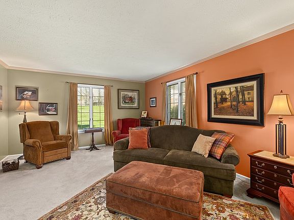 4th image of 1216 Butternut Ct