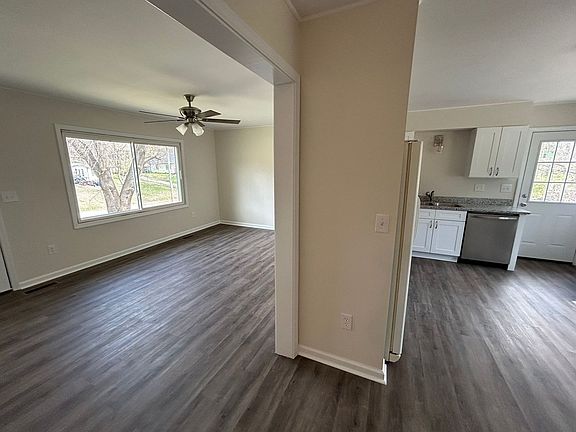 3rd image of 236 Jeffery Dr
