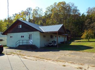 17795 N Akron Ave, Buchtel, OH