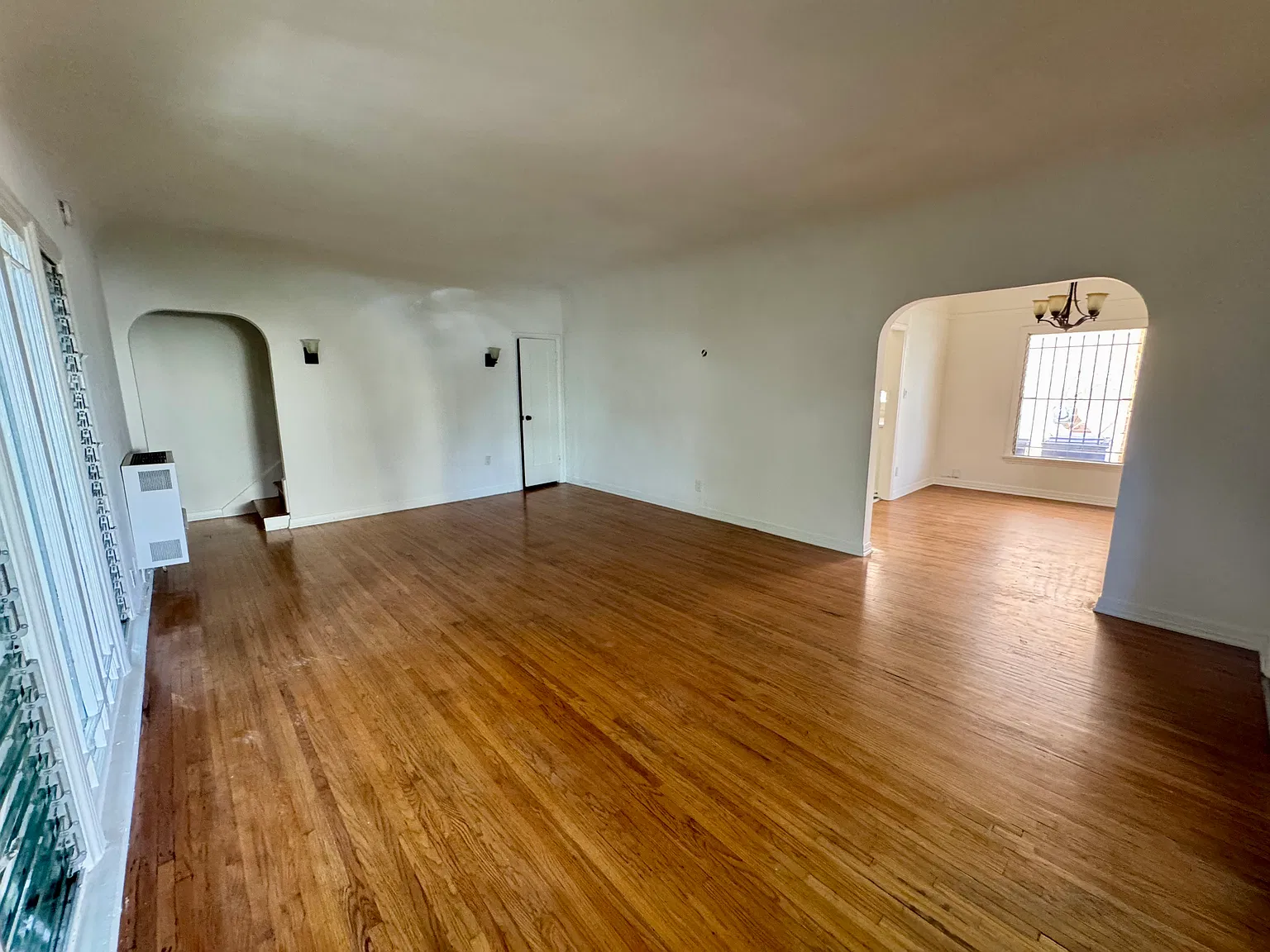 2 bed, 1.5 bath, 1400 sqft, $3,995 — Photo 4