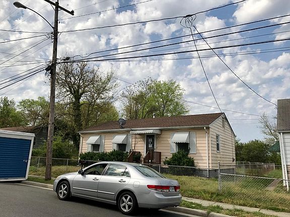 2nd image of 3204 Tuxedo Blvd