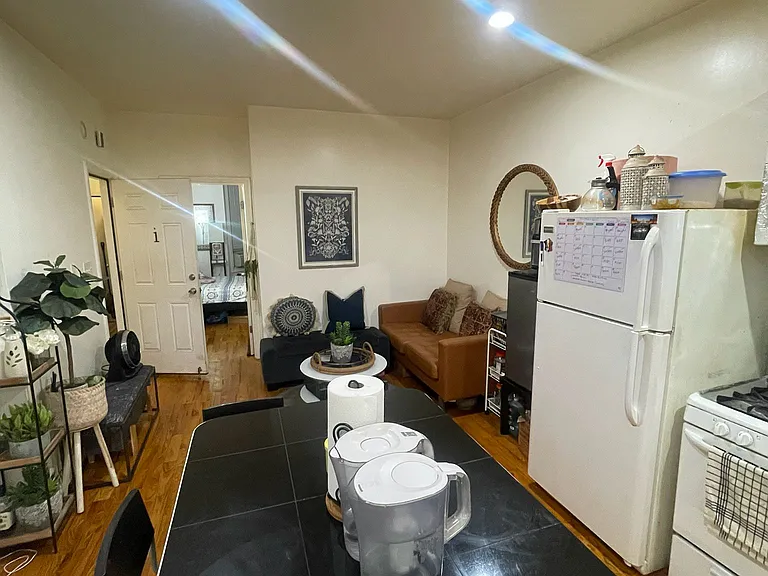 121 Cottage St #1 — Photo 4
