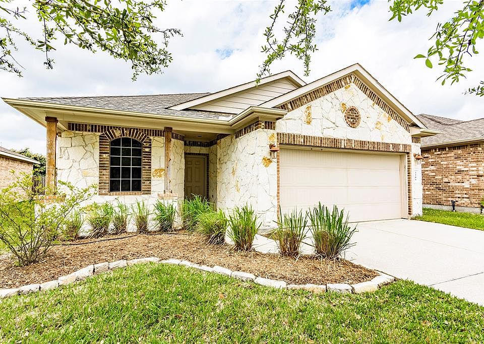 1st image of 3206 Carriage Cove Ct