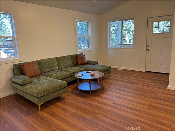 4th image of 642 Moreno Ln