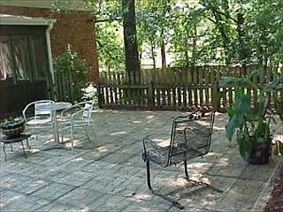 2nd image of 114 W Williamsburg Dr