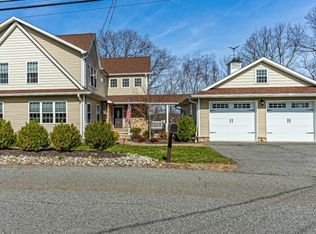 103 Hillcrest Dr, Denville, NJ 07834