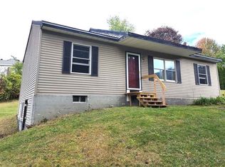 130 Truell Rd, White River Junction, VT 05001