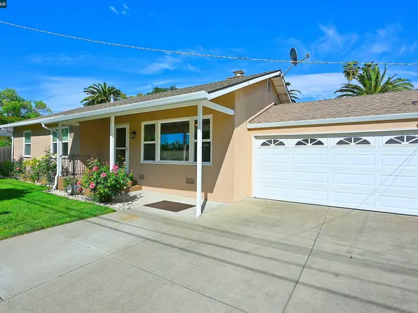 1013 Pleasant Valley Dr, Pleasant Hill, CA 94523