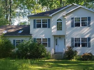 199 Bon Sher Dr, Tannersville, PA 18372