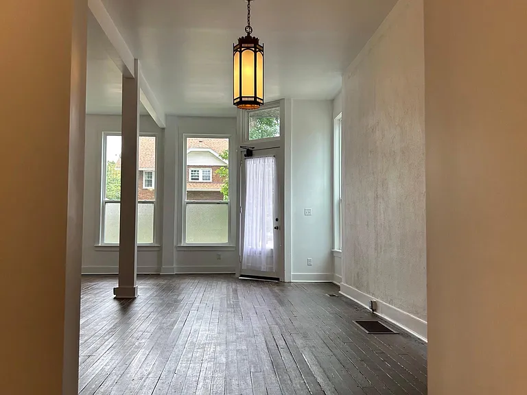 1700 S College St #0 — Photo 18