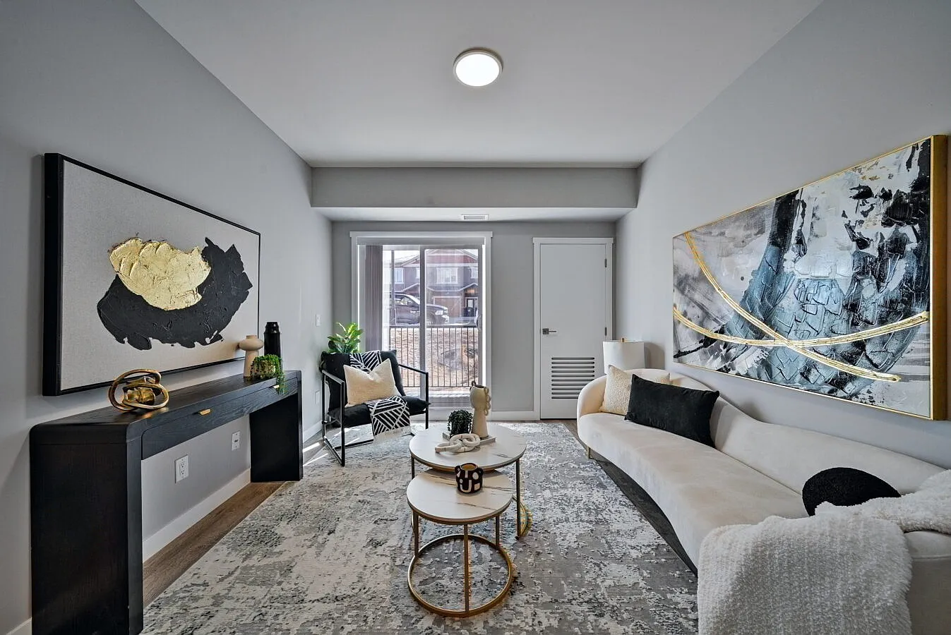 The Allure Apartments — Photo 4
