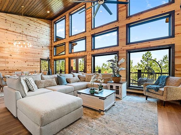 3rd image of 283 Evergreen Vista Loop