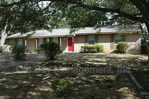 1002 Centerwood Dr Photo 1