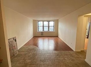31-18 Newtown Ave #5, Astoria, NY 11102