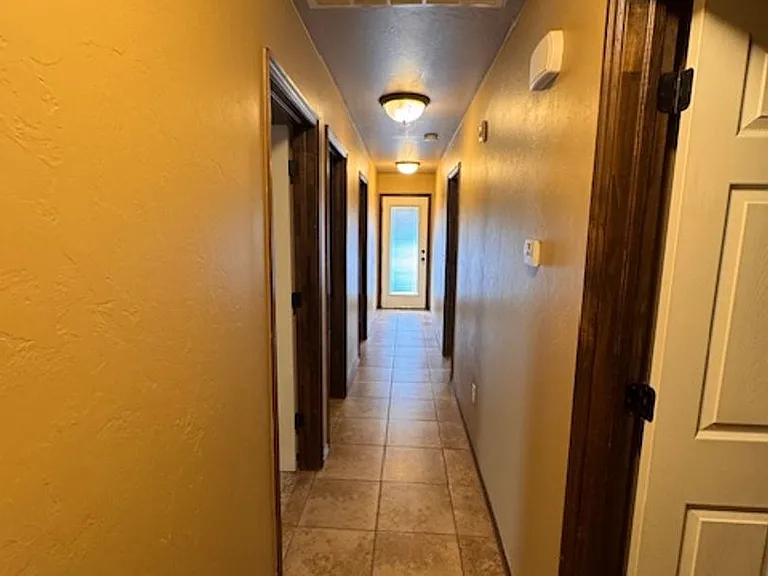 2716 Valley View Dr — Photo 13
