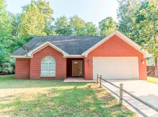 307 Linden Cir, Starkville, MS 39759