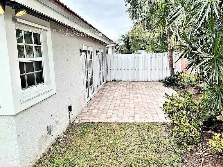13528 NW 5th Ct — Photo 21