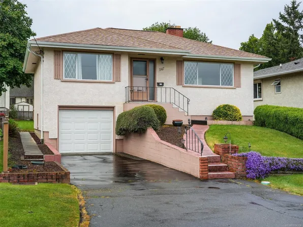 547 Davida Ave, Saanich, BC V9A 2C8