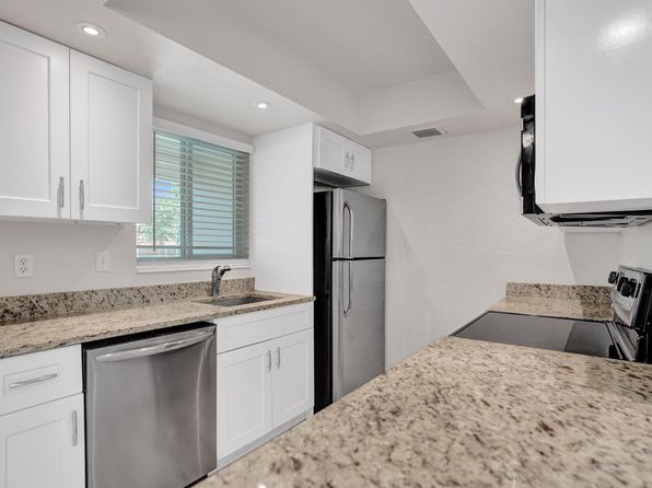 115 SW 1st Ave APT 1