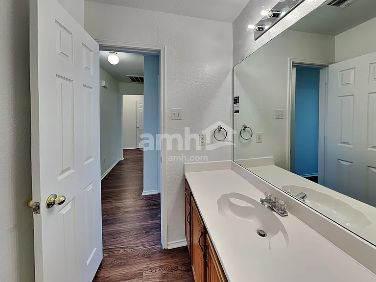 1417 Indian Wells Trl — Photo 12