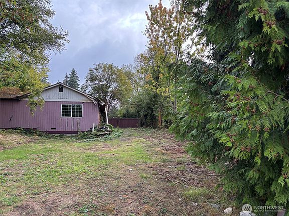 4th image of 18421 44th Avenue W