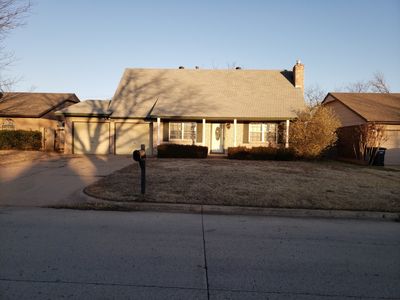 208 N Morgan Dr, Moore, OK, 73160