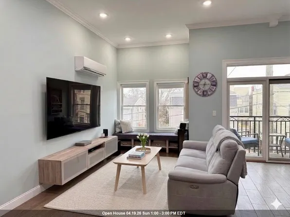 37 Spruce St #5, Jersey City, NJ 07306