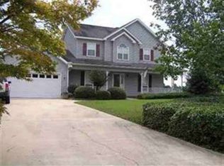 224 Waterford Dr, Bonaire, GA 31005