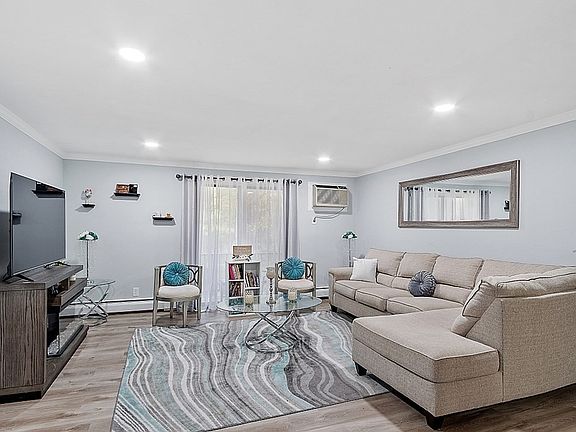 5th image of 440 North Ave APT 200