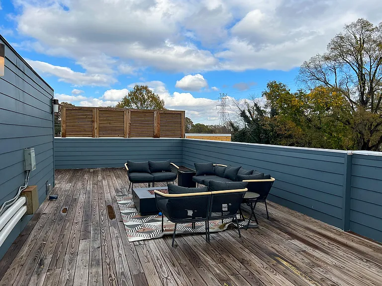 Rooftop deck