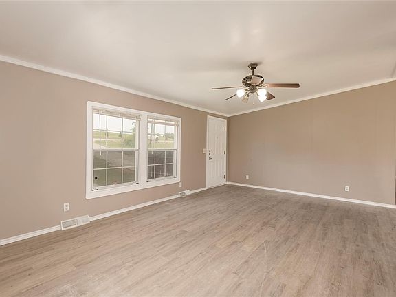 4th image of 2552 County Road 600