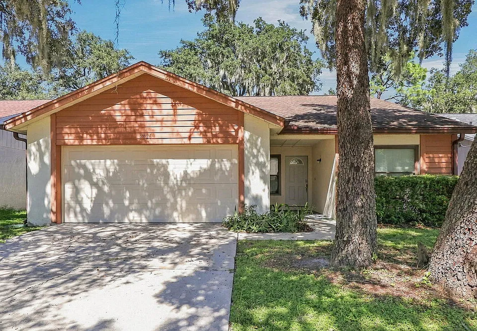 2526 Wrencrest Cir