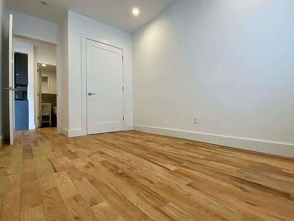 3rd image of 1471 Nostrand Ave #3F
