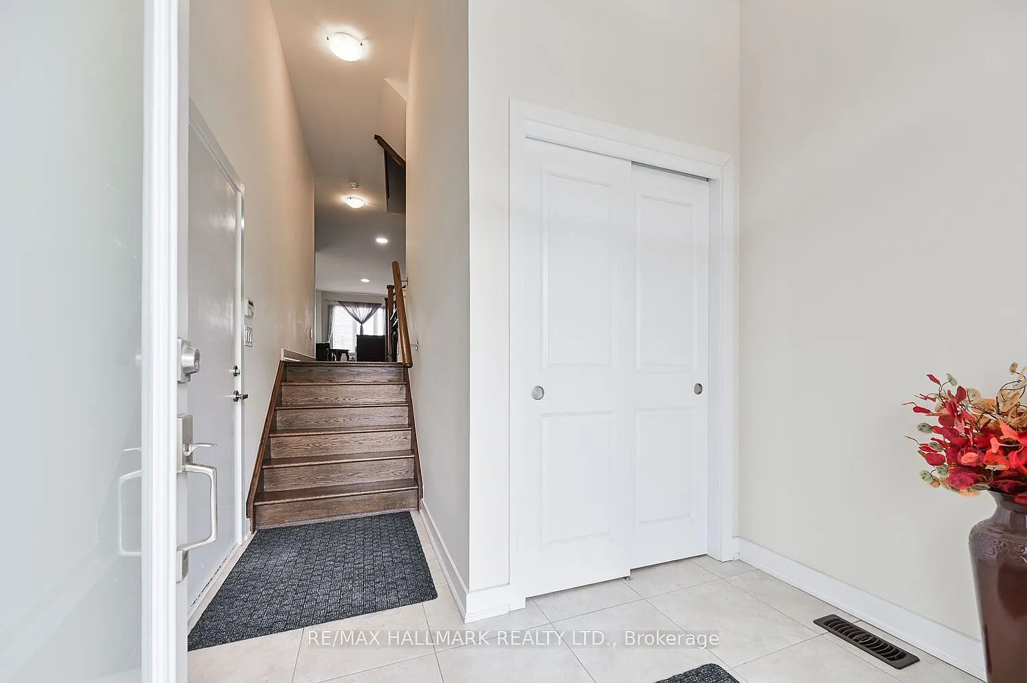 3 bed, $3,800 — Photo 4