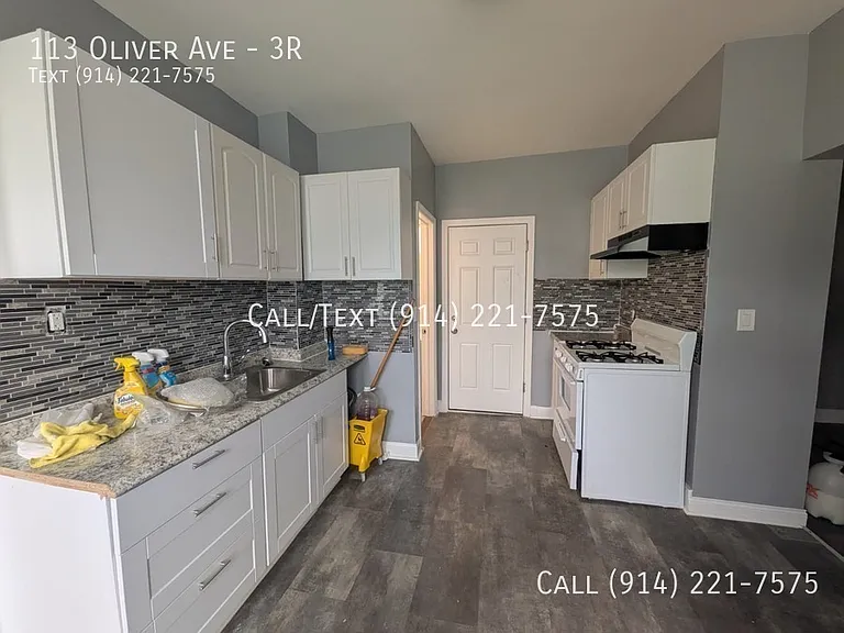 113 Oliver Ave #3R — Photo 1