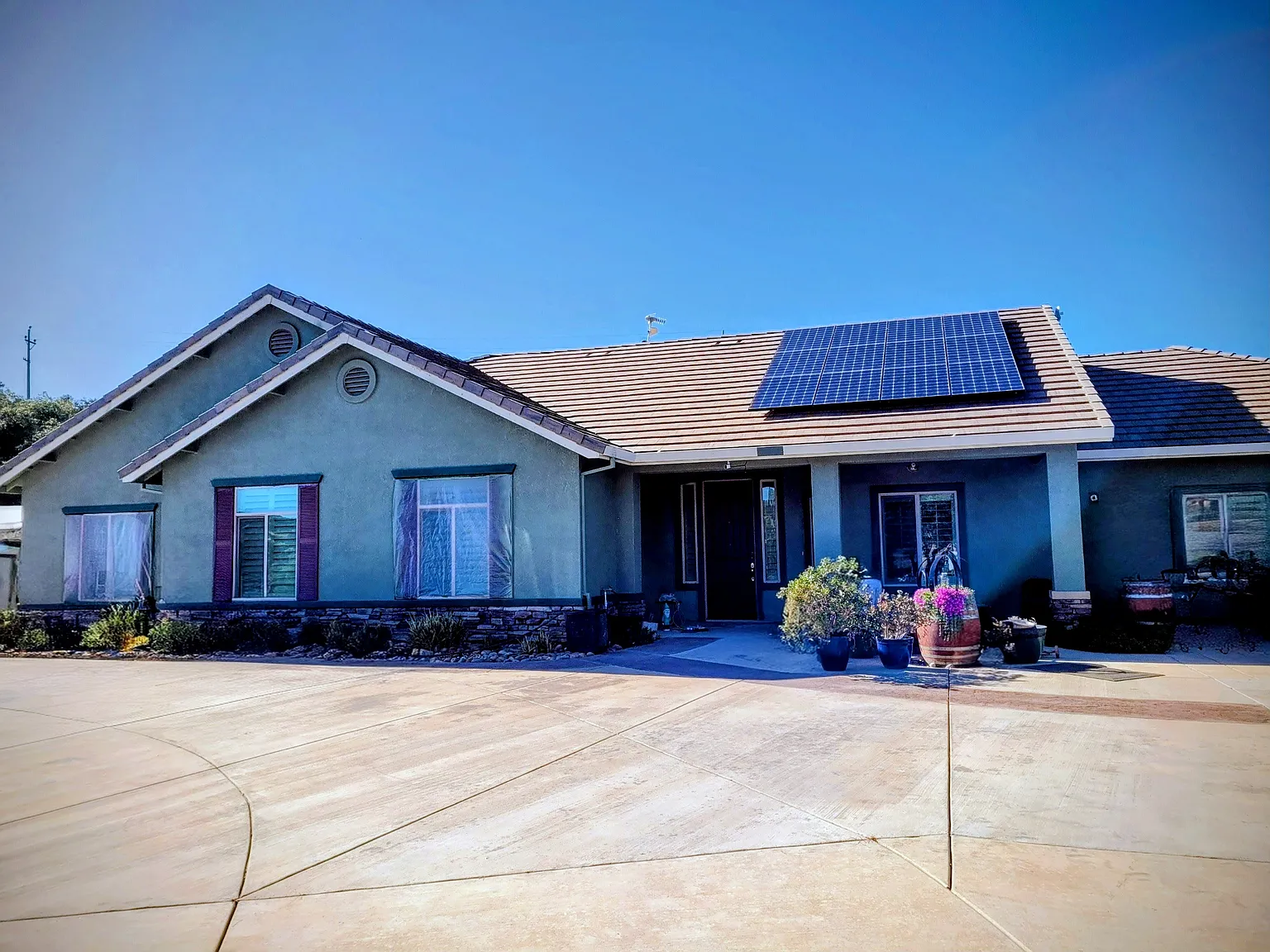 4840 Lakeview Cir — Photo 4