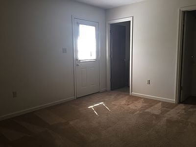 2nd image of 101 Maplehill Dr APT 5