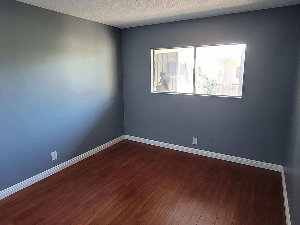 2nd image of 7107 Coldwater Canyon Ave #5