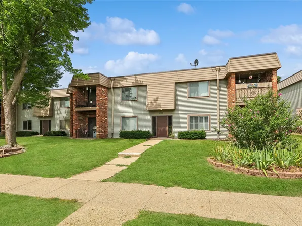 4709 Woodland Ave Unit 7, West Des Moines, IA 50266