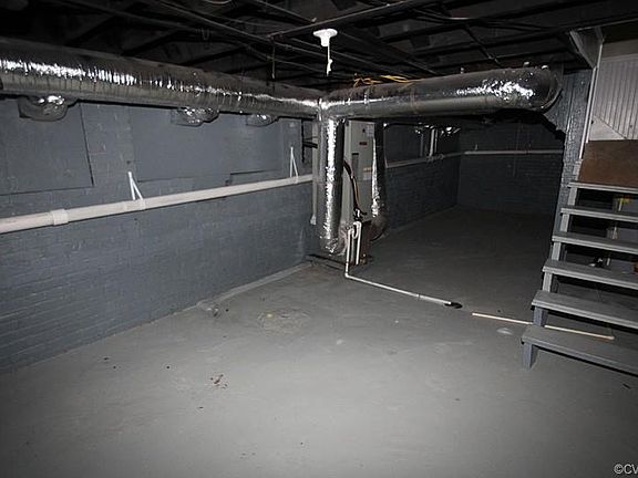 3rd image of 103 E 33rd St