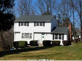 15 High View Cir, Danbury, CT 06811