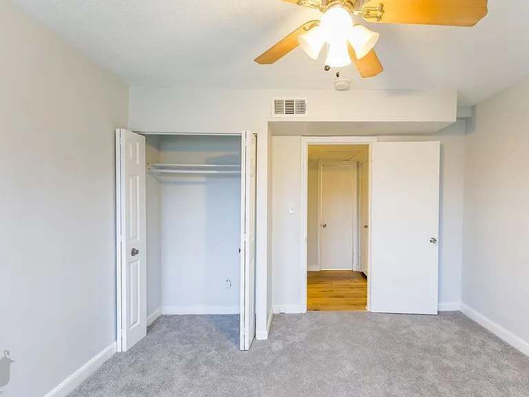 2103 Suitland Ter SE #201 — Photo 23
