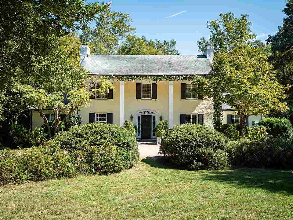 2nd image of 4088 Fairway Dr