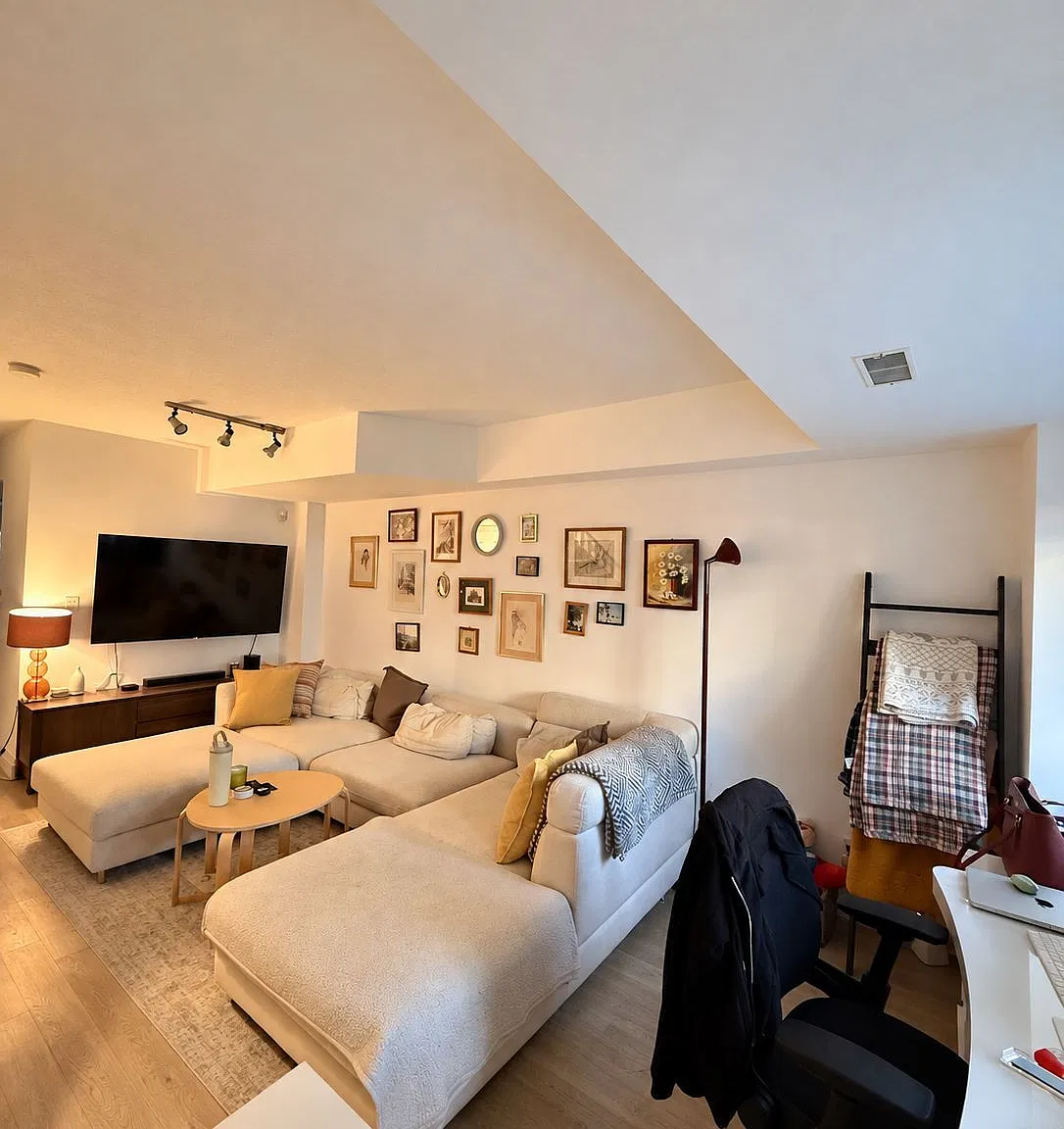 3 bed, $3,700 — Photo 2