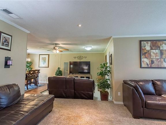 5th image of 5025 Palomino Ln